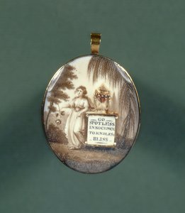 Memorial pendant inscribed with Go Spotless Innocence to Endless Bliss